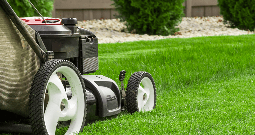 Mowing service in Independence, Blue Springs and Lee's Summit